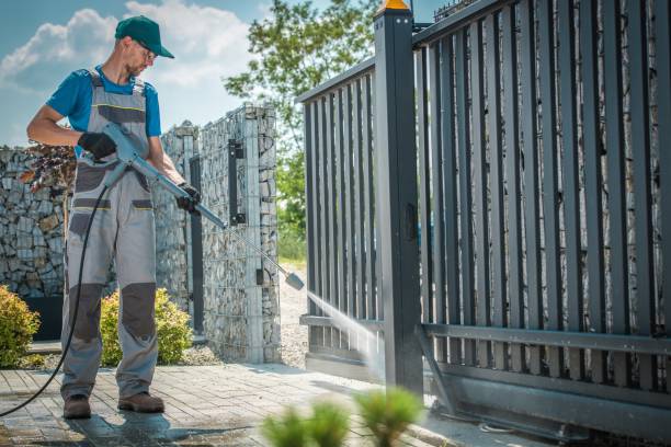 Best Pool Deck Cleaning  in Benton Park, CA